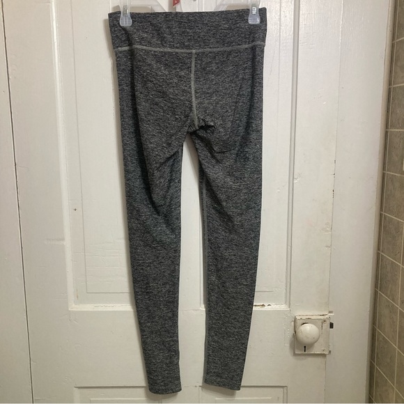 Pink yoga leggings size XS - Picture 2 of 3